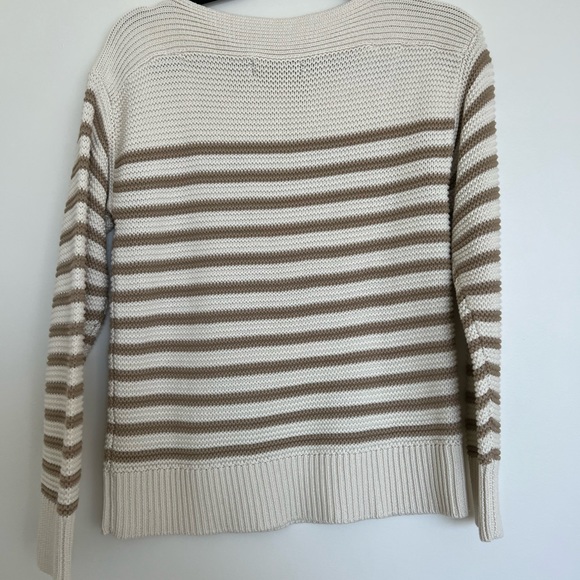 Ralph Lauren chunky knit sweater. Never worn. New with tags. - Picture 2 of 4